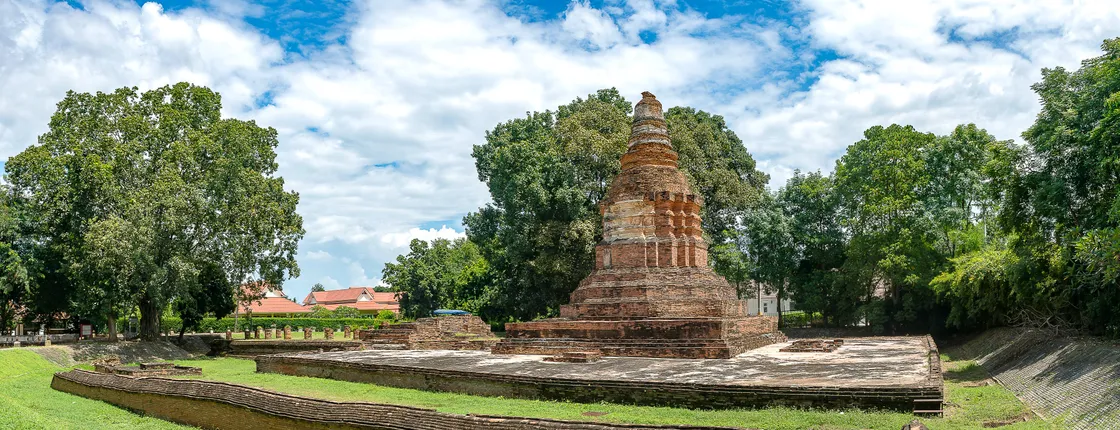 Ancient cities tour of Wiang Kum Kam and Wat Chiang Man