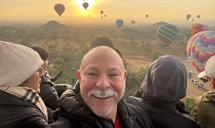 Hot Air Balloon Flight with Breakfast Cave and Pyramids Tour