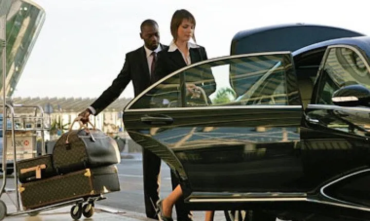Best Private Airports Transfers - Executive Sedan Service