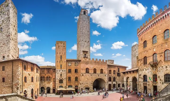 Siena and San Gimignano Day Tour from Rome