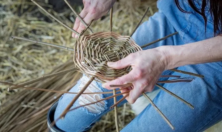 Basket Weaving Day Course on the Rural Outskirts of York