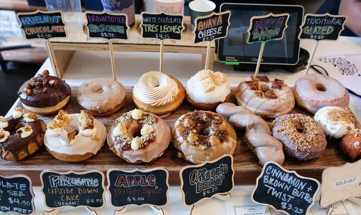 Wynwood Street Art, Culture, Donuts & Walking Food Tour
