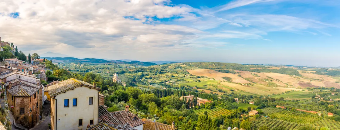 The essence of Tuscany tour with wine tasting and lunch