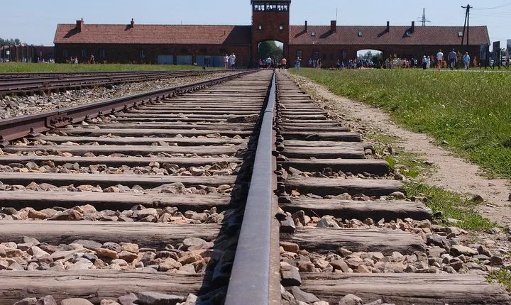 Auschwitz-Birkenau and Wieliczka Salt Mine in Two Days