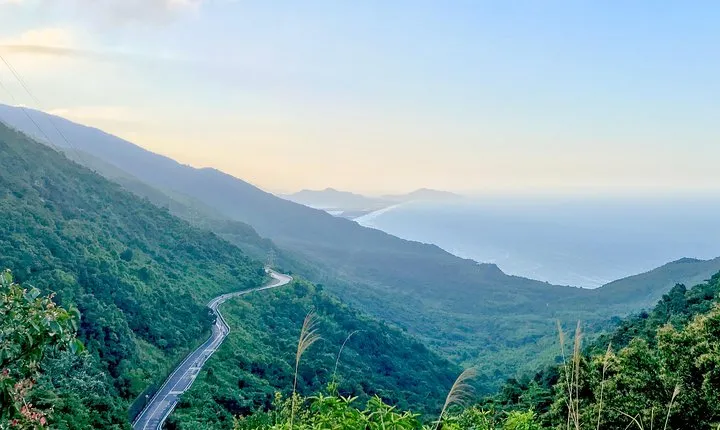 Easy Rider private tour via Hai Van pass from Hue - Da Nang - Hoi An (1Way|Loop)
