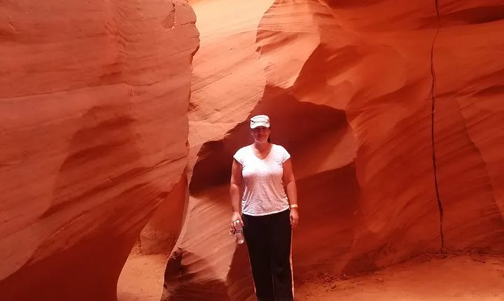 Antelope Canyon, Horseshoe Bend and Lake Powell Tour from Las Vegas