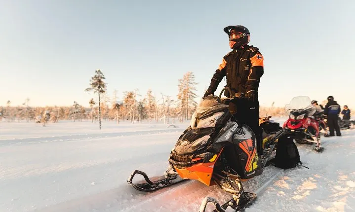 Full Day Snowmobile Safari with Lunch