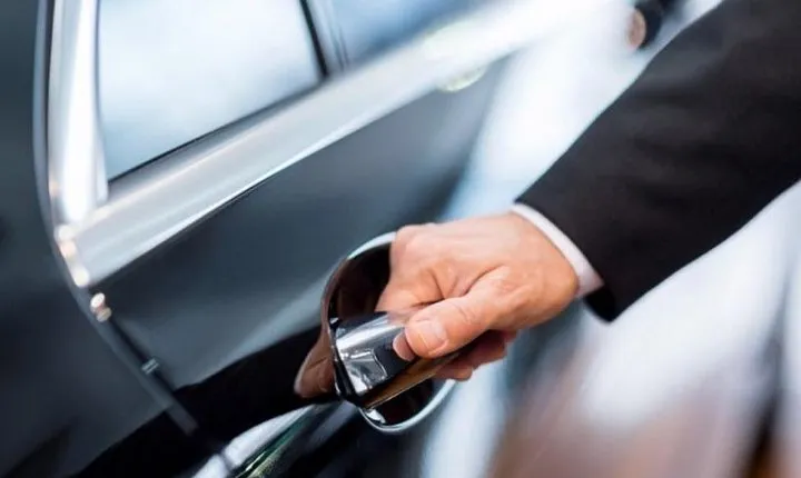 Transfer from Airport Fez to an Hotel in Fez (Including SIM Card)