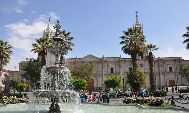 Arequipa Private City Tour and San Camilo Traditional Market