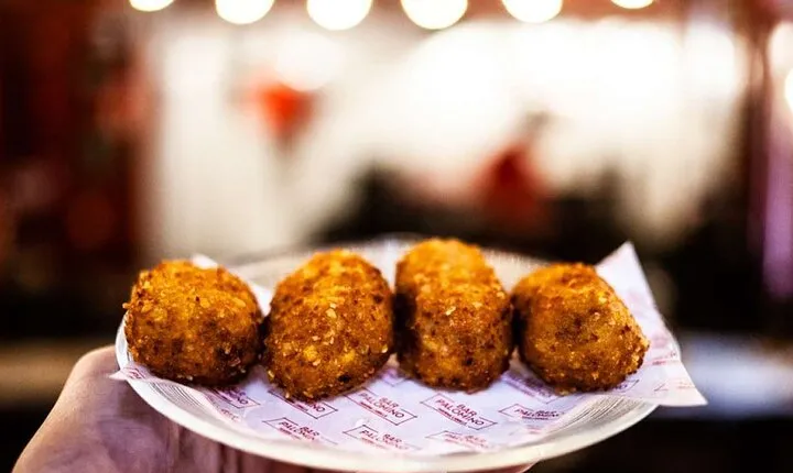 Flavor and Tradition in La Barceloneta Tapas Food Tour