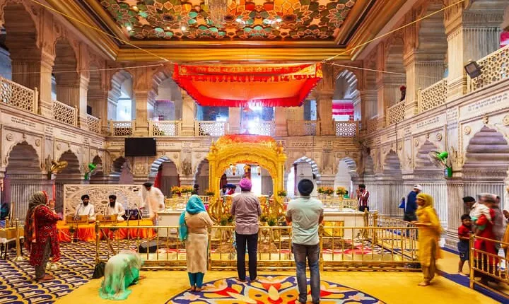 Private Old and New Delhi City Sightseeing Tour
