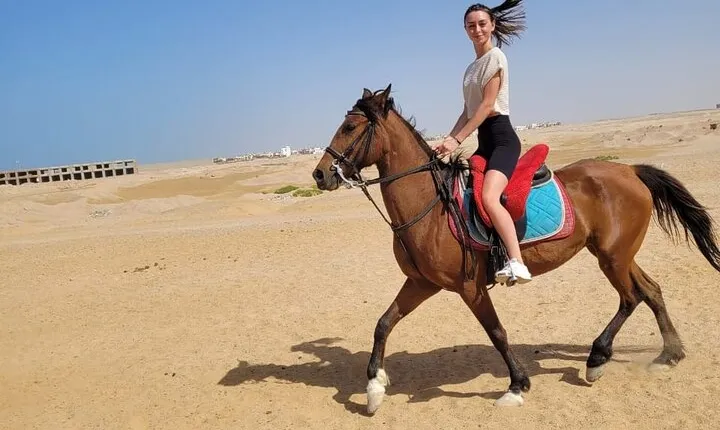 Horse Riding one Hours In the wonderful desert - Hurghada