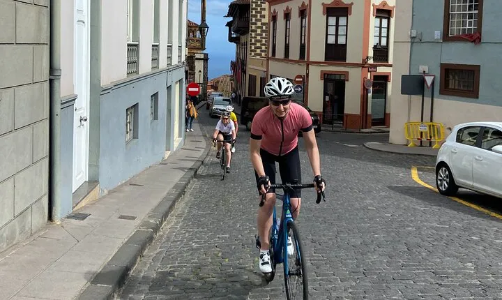 1/2 day guided roadbike tour