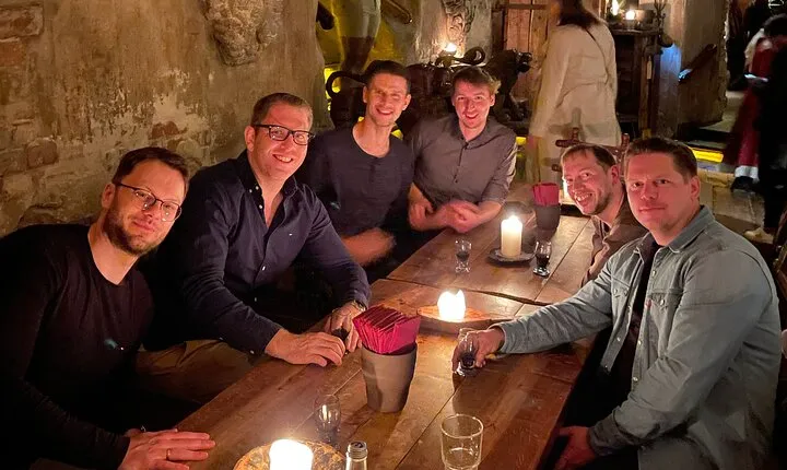 Medieval Experience: Guided Sightseeing and Food Tasting