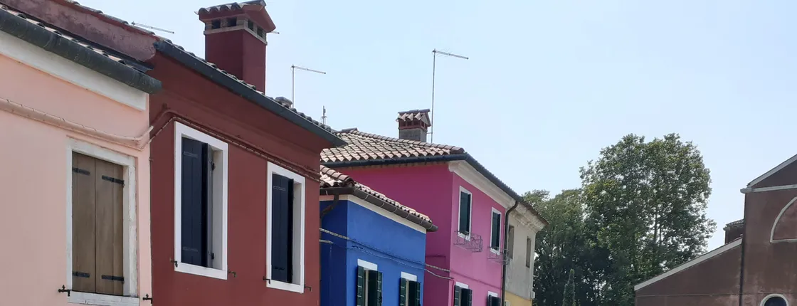 Private excursion to Murano and Burano on board of a typical motorboat