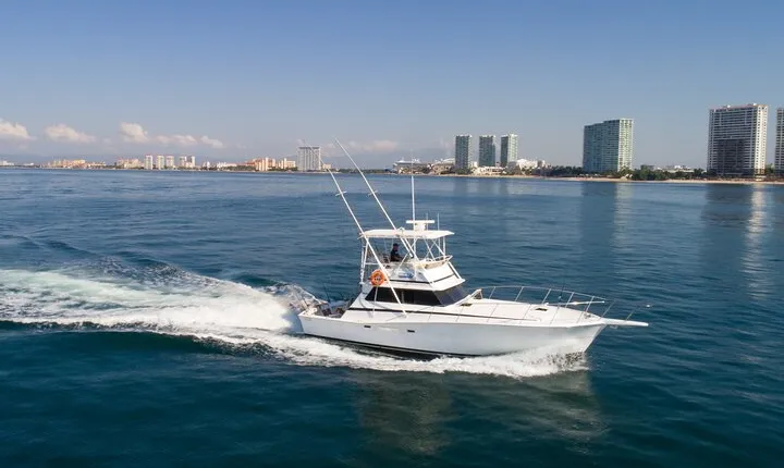 Hatteras 42-44' Classic Yachts in Puerto & Nuevo Vallarta