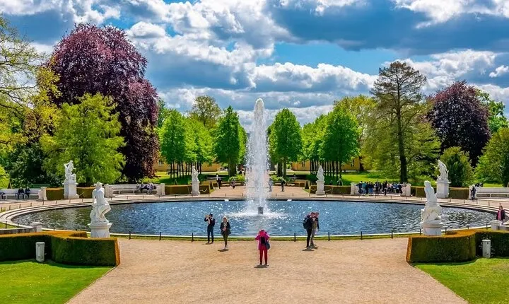 Potsdam Guided Tour with Sanssouci Gardens and Entrance Ticket