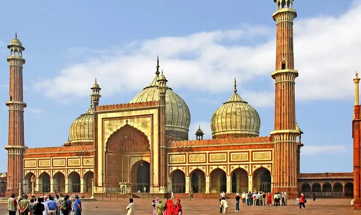 6 Hours Tout to Temples and Spiritual Sites in Agra