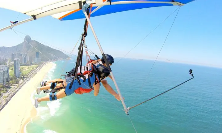 Hang Gliding in Rio de Janeiro with Hotel pick-up and drop-off