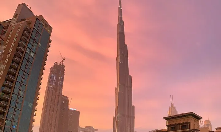 Lunch or Dinner at Burj Khalifa Dubai ,Floor (124 -125) & Tickets
