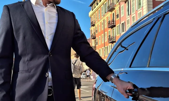 Private Transfer - from Nice Airport (NCE) to Nice, Cannes, Monaco, St Tropez