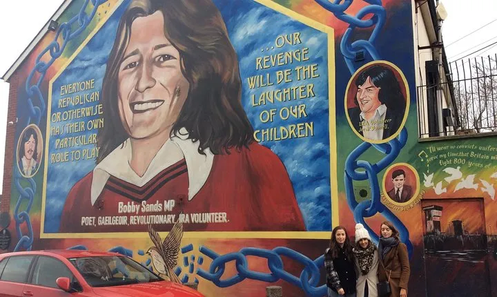 Peace Wall Taxi Tour
