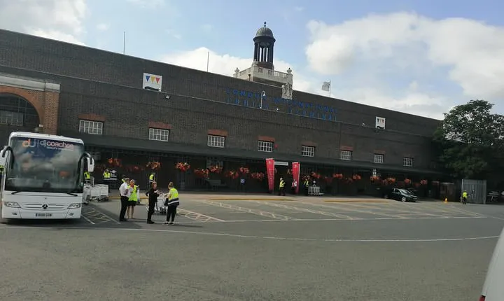 Private Transfer from Heathrow Airport to London Tilbury Cruise Terminal