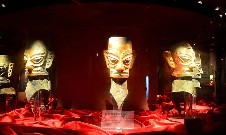 Chengdu Guided Tour: Giant Pandas And Mysterious Sanxingdui Ruins