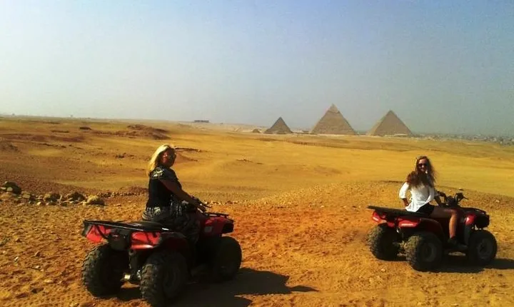 Quad bike ride in the pyramids of Giza