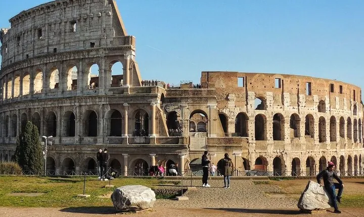Private Colosseum Tour with Gladiator Arena Floor, Forum and Palatine Hill