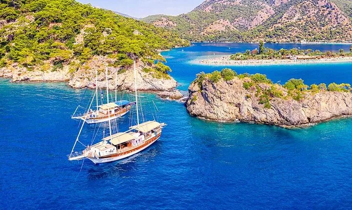 Full-day Guided Yacht Tour in Antalya Waterfalls with Pickup