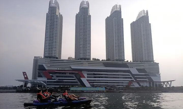 Kayak Surfing Trip Baywalk Mall Pluit - Jakarta