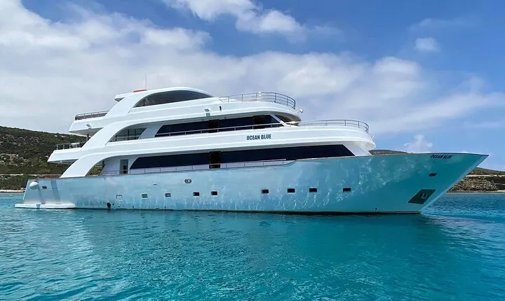 Ocean Blue Celebrity Blue Lagoon Cruise (Morning and Afternoon)