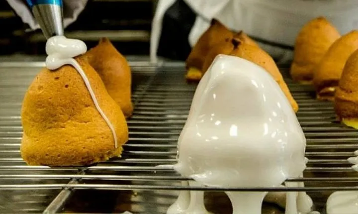 Bisceglie private tour with typical Sospiro sweet tasting