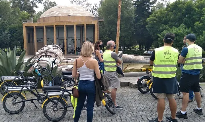 Mexico City E-Bike Tour with a taco and churros stop