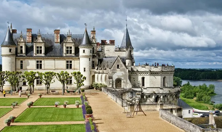 Private Full Day Loire Valley Tour (1-7pax)