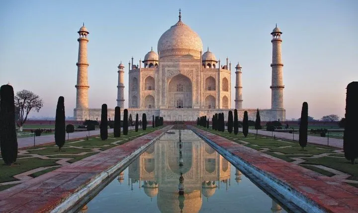 A wonderful day trip to Taj Mahal