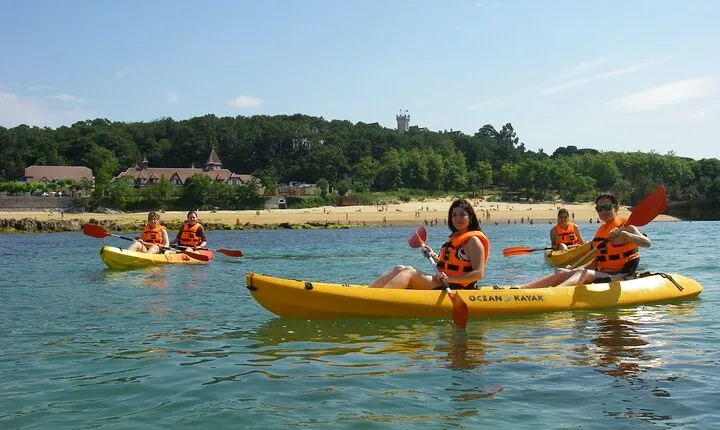 Kayak excursion through the Bay of Santander.