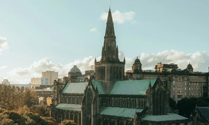 Glasgow Unlocked: Exclusive Private Walking Adventure