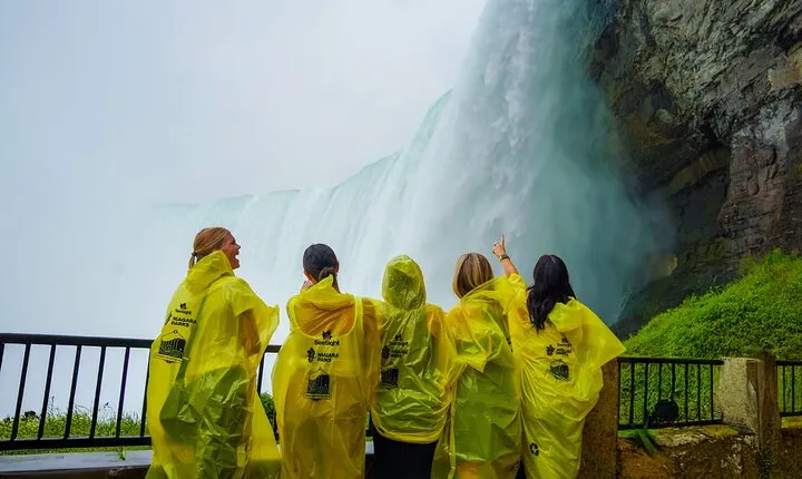 Niagara Falls Day Tour from Toronto with Journey, Skylon, & Boat
