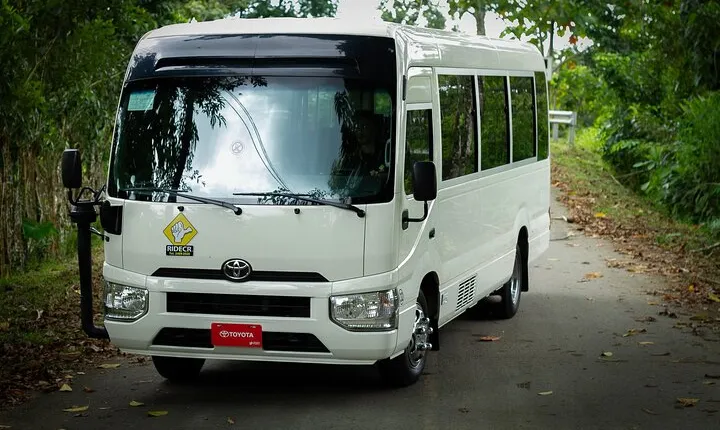 Private Transfer Juan Santamaria Airport to Manuel Antonio 1 to 6