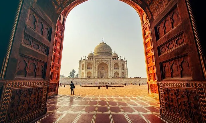All Inclusive Taj Mahal Sunrise Tour from Delhi
