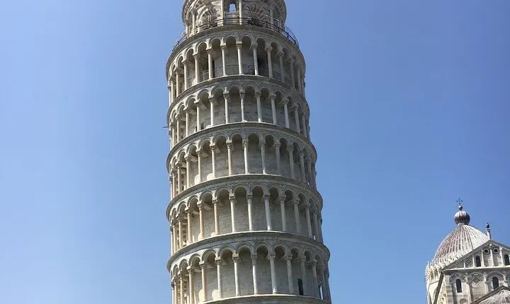 Private Tour to Pisa and Lucca from Livorno cruise port