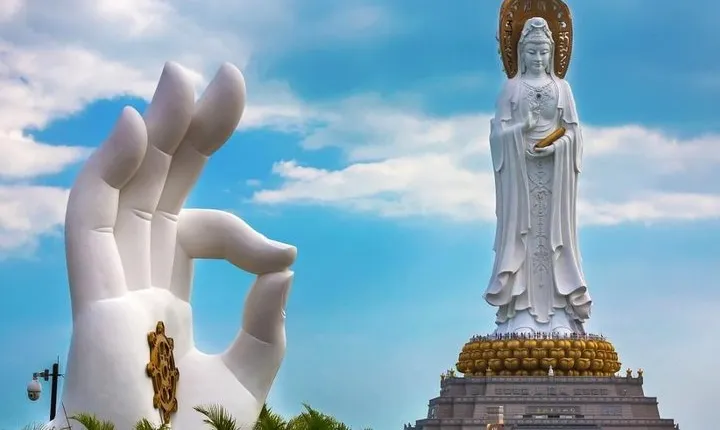 Sanya 3 Days Private Highlight Tour for Nanshan Temple and Luhuitou Park