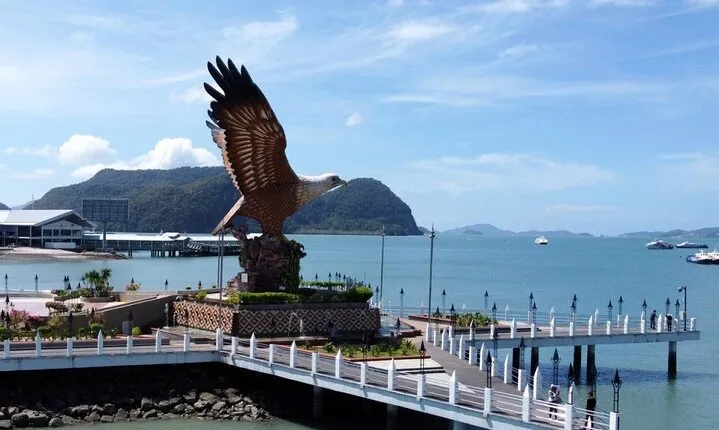Kuala Lumpur International Airport to Lumut Jetty Private Transfer