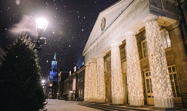 Christmas Walking Tour in Old Montreal