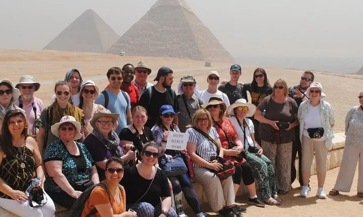 Private day tour to Giza pyramids ,Memphis and Sakkara