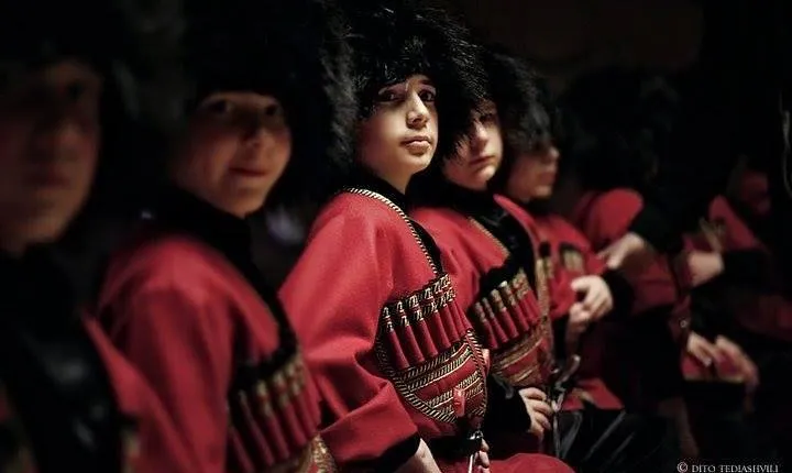 Private Tbilisi City Tour and Dinner with Folk Show