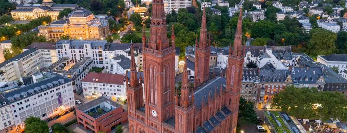Wiesbaden city highlights walking tour with a local guide
