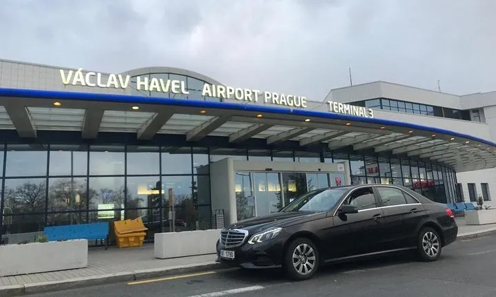 VIP Private Transfer from Prague Airport to Hotel in Prague
